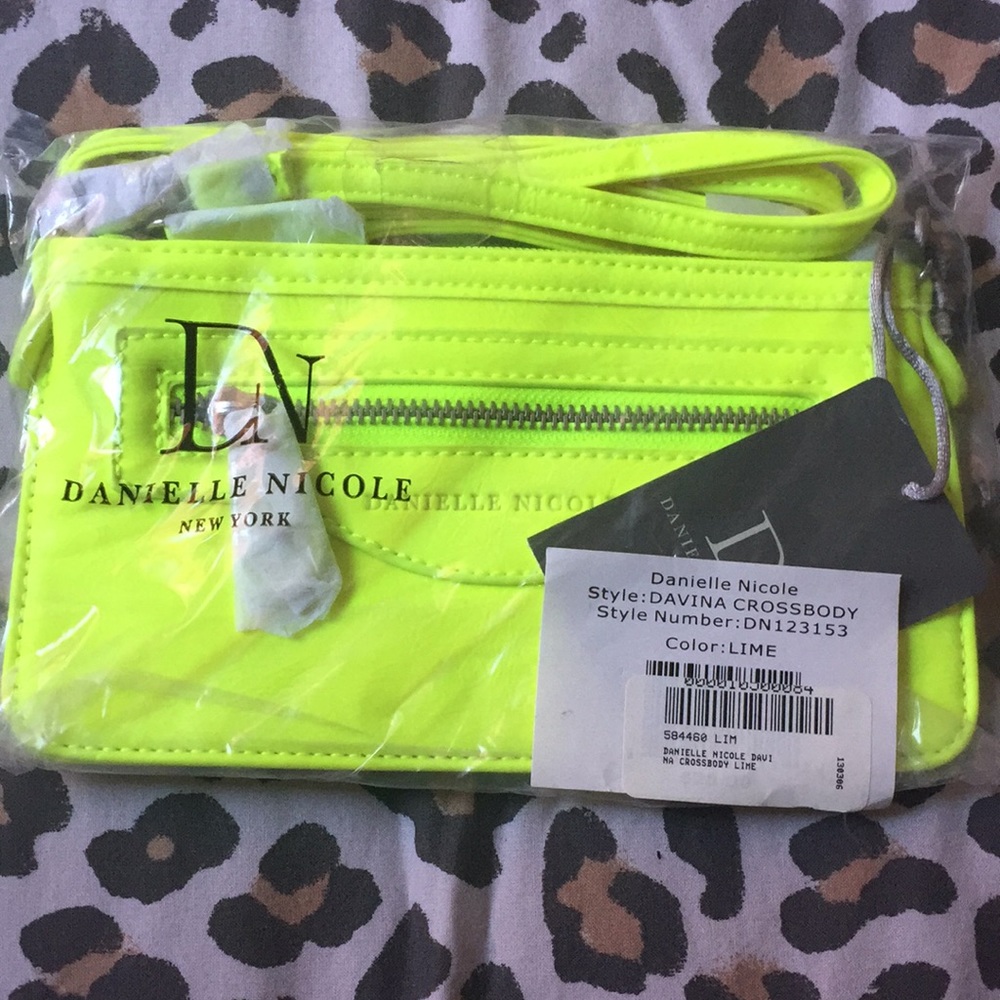 NWT Danielle Nicole lime (neon green) crossbody purse